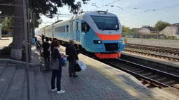 Власти аннексированного Крыма перевели поезда на дневной график движения